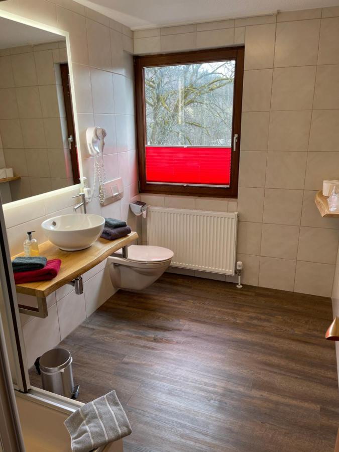 Hotel Pension Berghaus Sieben บาด ลาสเฟอ ภายนอก รูปภาพ